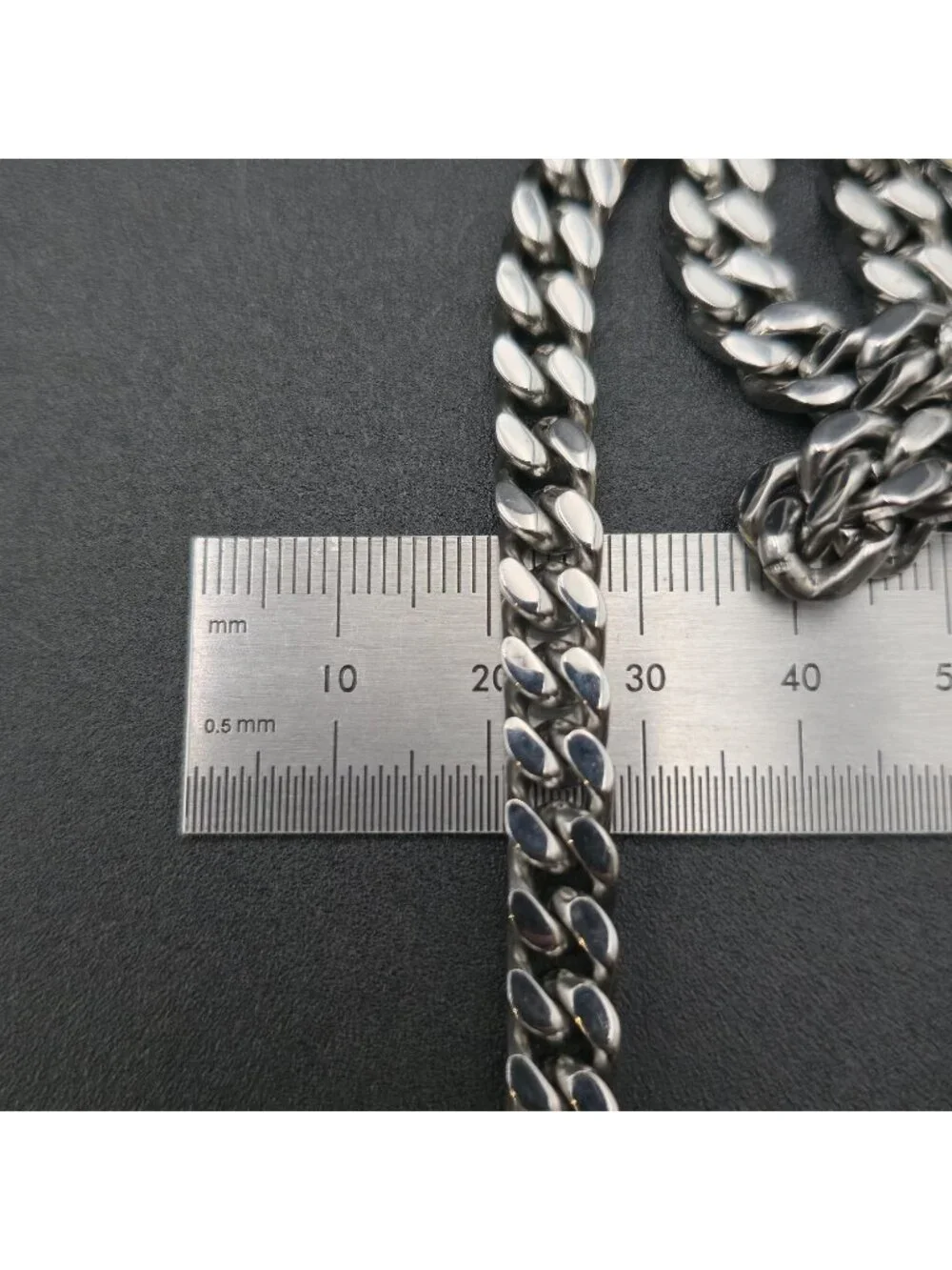22 Inch Stainless Steel Miami Cuban Link Chain Necklace A8087